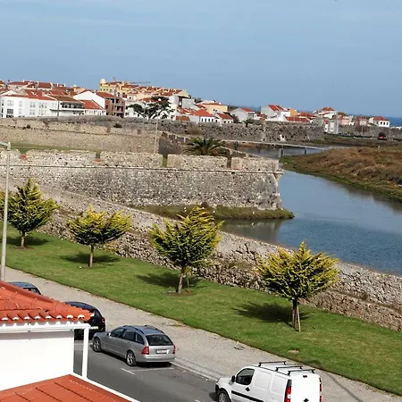 Casa Olhos De Mar - 7 Min Pe * Peniche